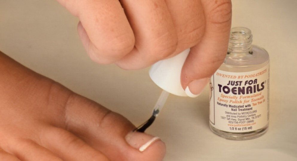 esmalte de uñas para hongos en el dedo gordo del pie